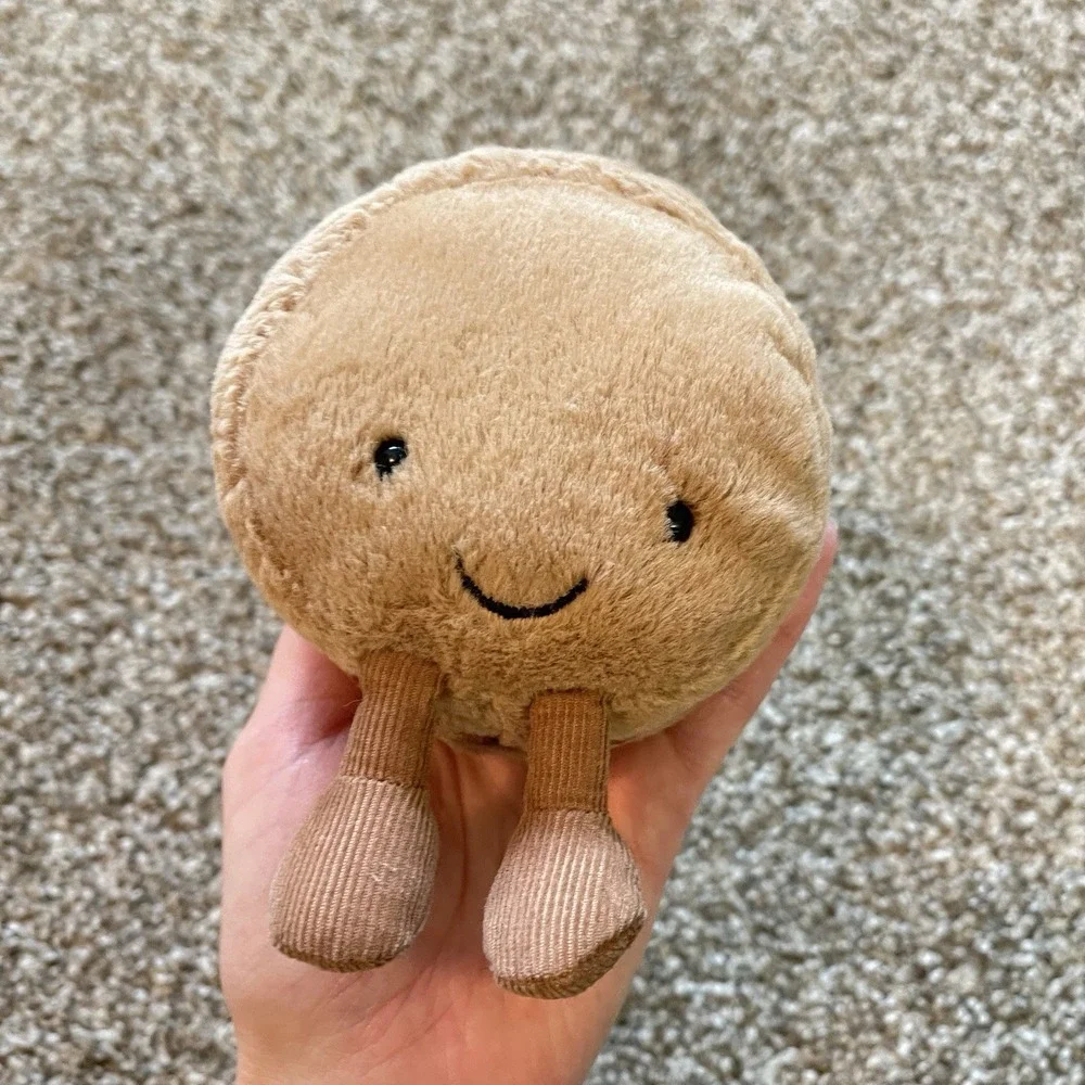 Jellycat Amuseables Mona Macaron Chocolate Food Small Brown